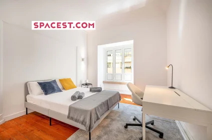 Quarto privado em R. Padre António Vieira, 1070 Lisboa, Portugal, imagem 1 de 20