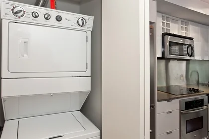 Monolocale in residence in Robson St ,Vancouver, BC V6B 0E8, Canada, immagine 15 di 19