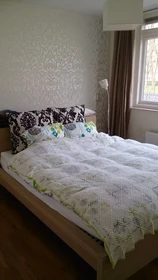 Pokój do wynajęcia z podwójnym łóżkiem w Rotterdam