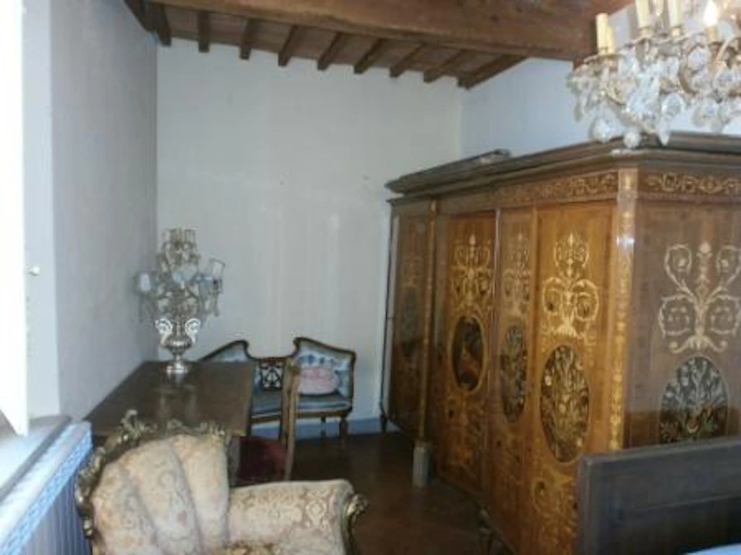 Room for rent in a shared flat in Pisa
