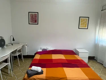 Alquiler de habitación en piso compartido en {area}
