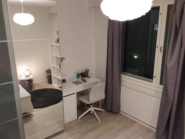 Chambre à louer avec lit double Helsinki