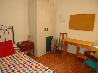 Quarto para alugar num apartamento partilhado em Cordoba