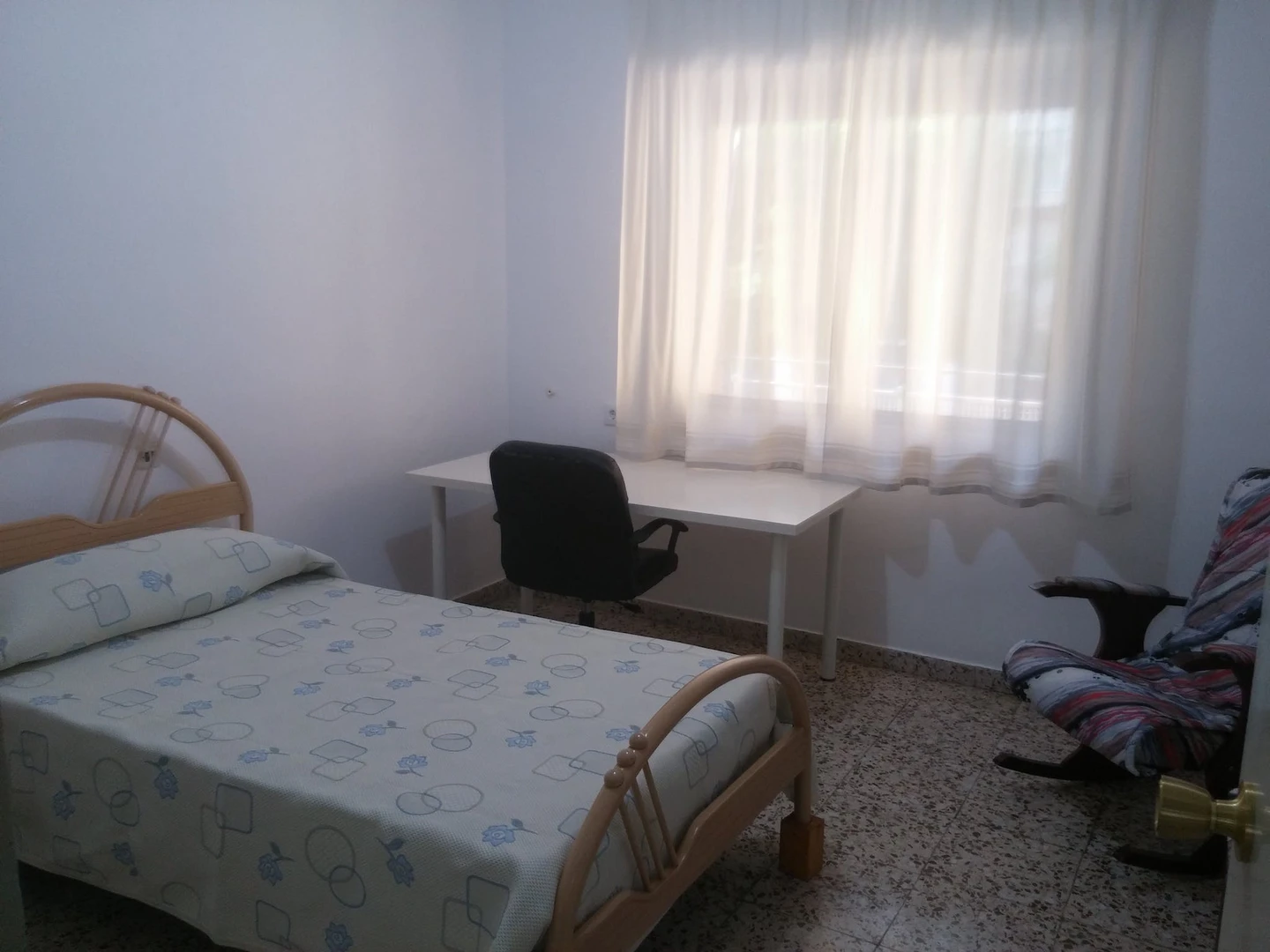 Pokój do wynajęcia we wspólnym mieszkaniu w Murcia
