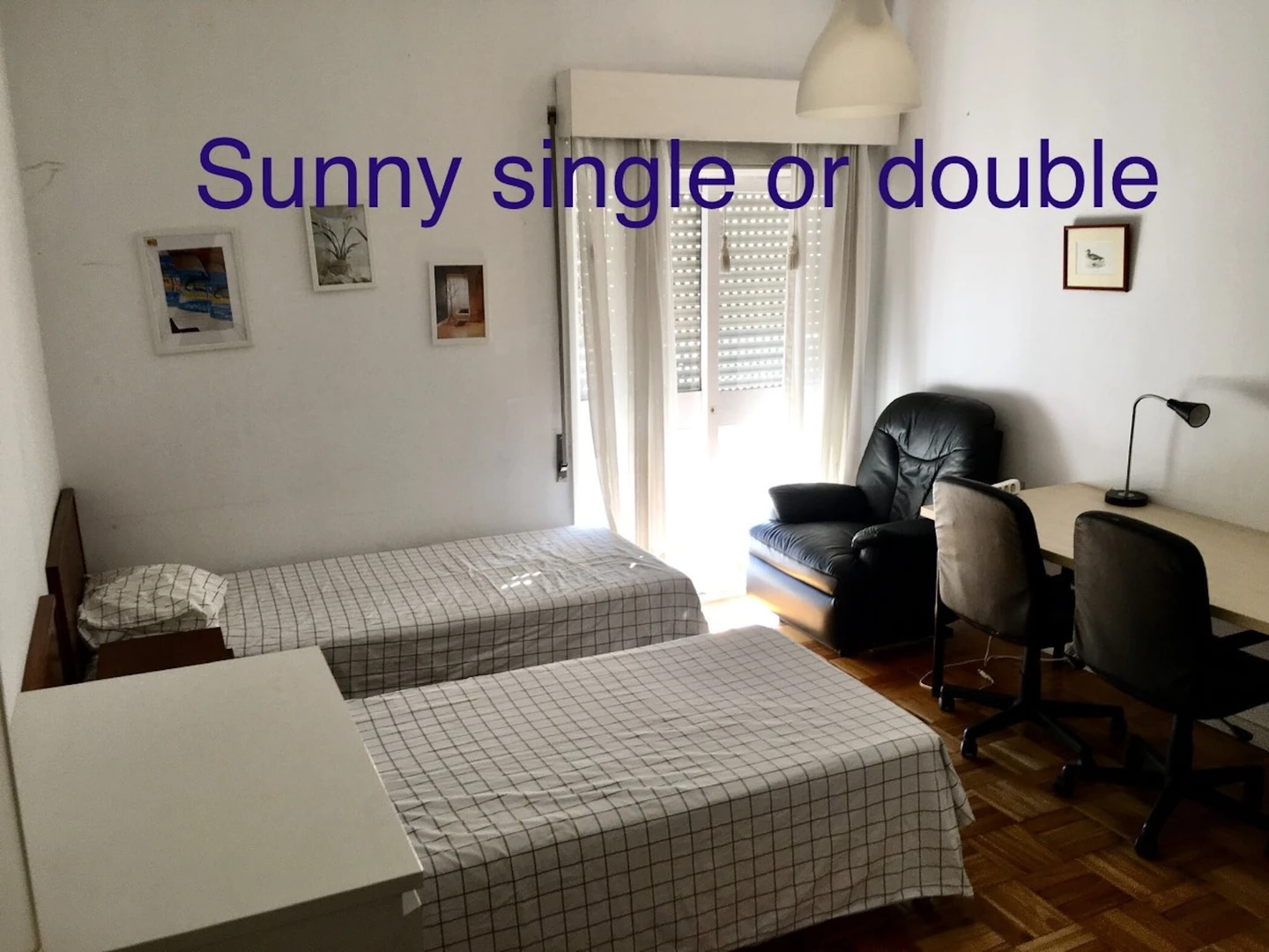 Mehrbettzimmer in 3-Zimmer-Wohnung Porto