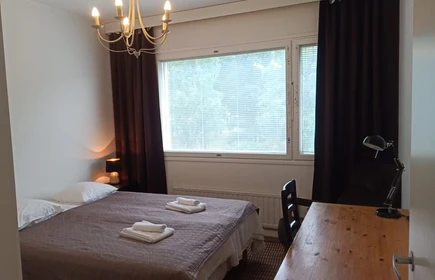 Chambre à louer avec lit double Helsinki