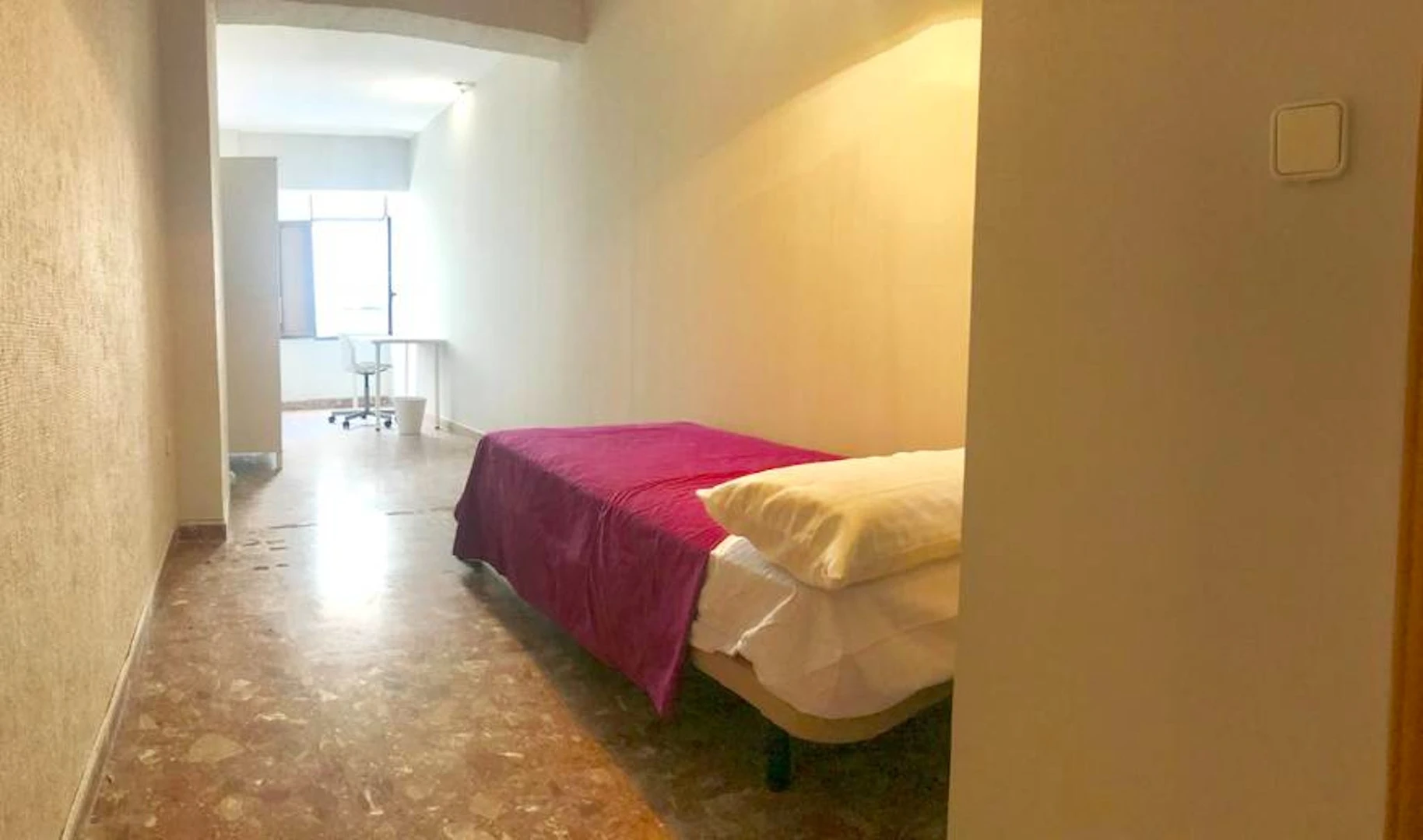 Room for rent in a shared flat in Córdoba