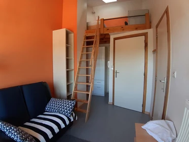 Habitación privada barata en Liege