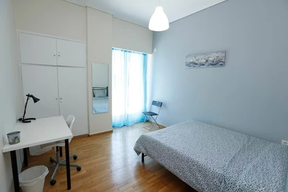 Günstiges Privatzimmer in Athens