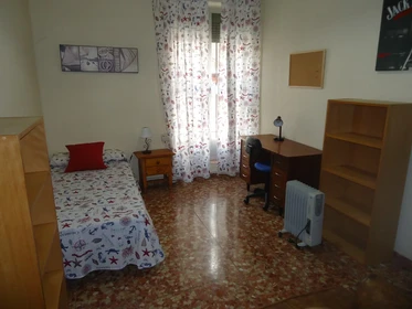 Cheap private room in Cordoba