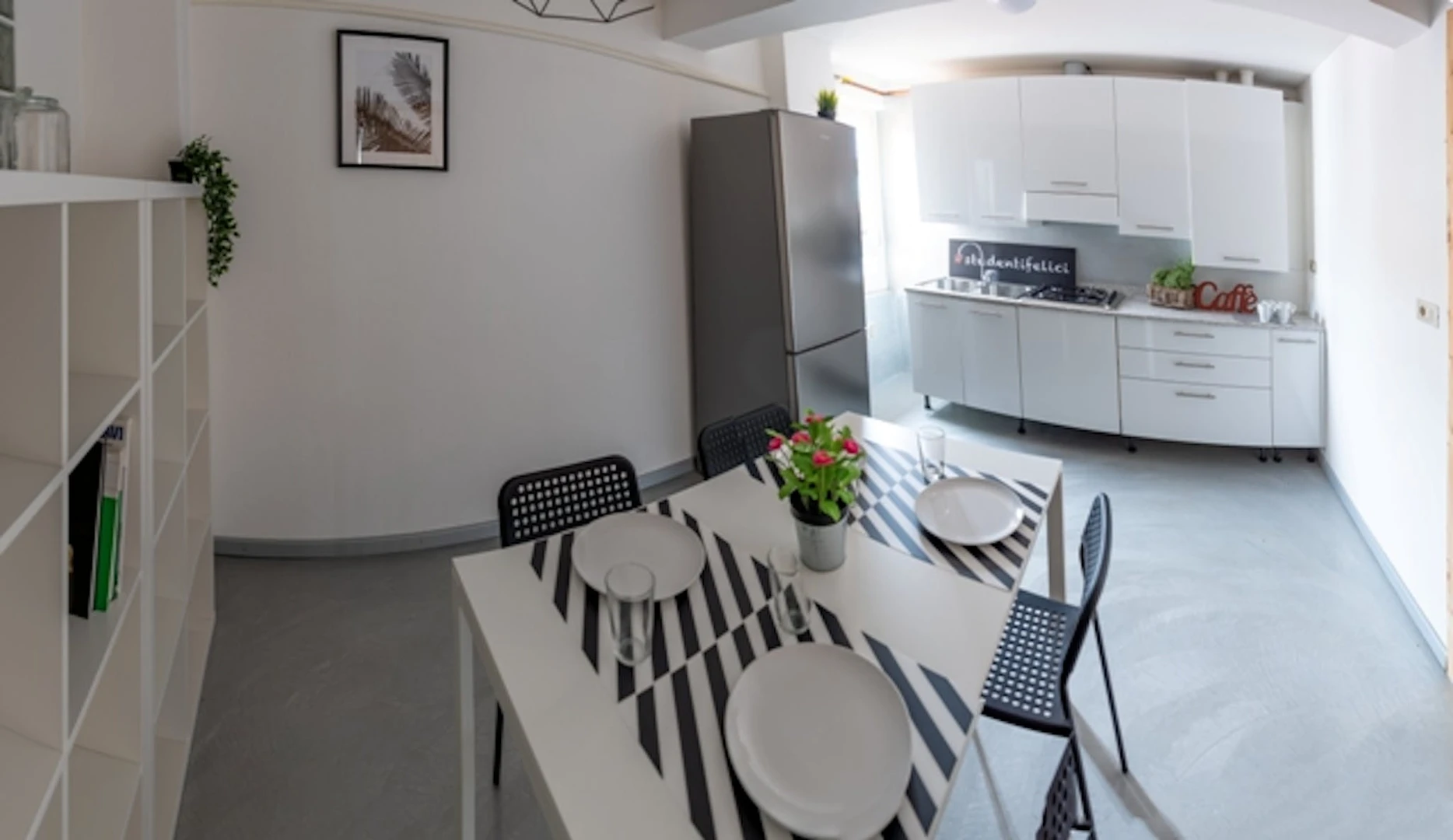 Habitación privada barata en Udine