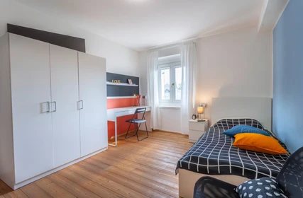 Habitación en alquiler con cama doble Udine