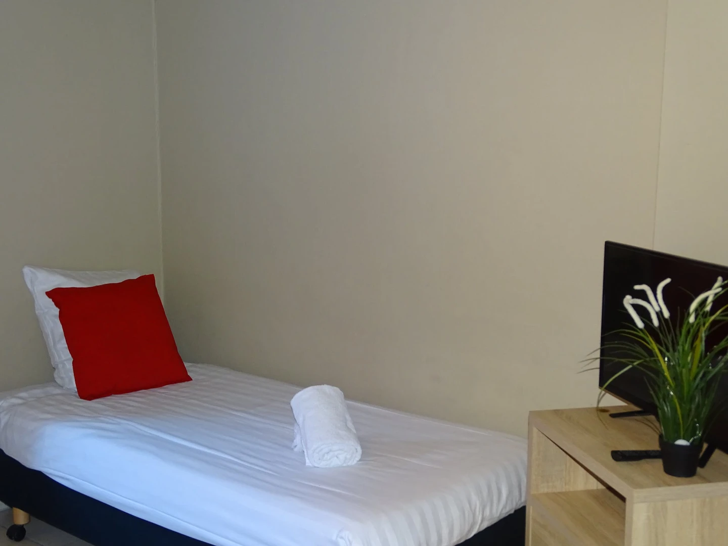 Room for rent with double bed Leuven