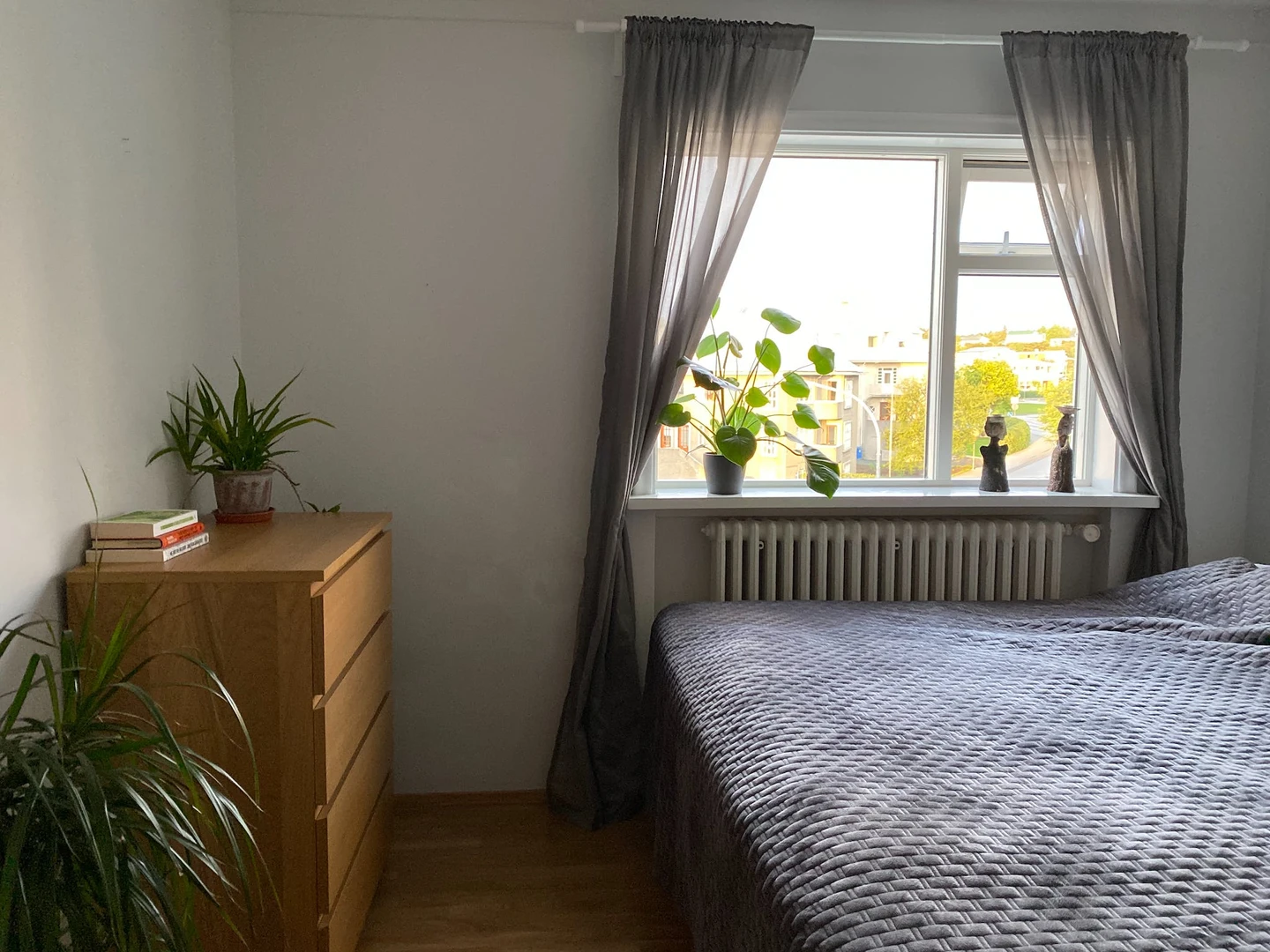 Jasny pokój prywatny w Reykjavík