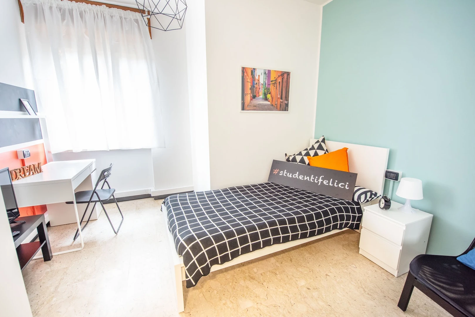 Alquiler de habitación en piso compartido en Udine