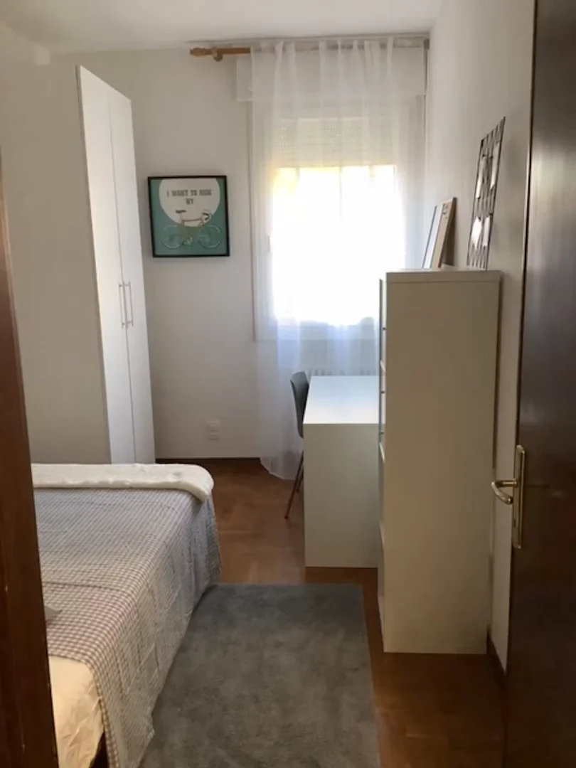 Comfortable and spacious student room in