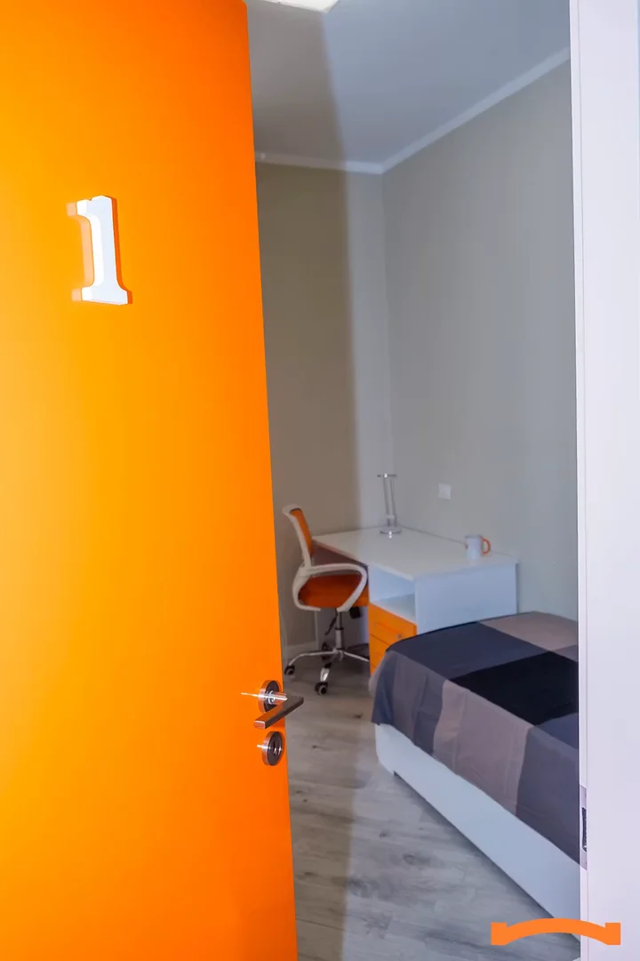 Habitación en apartamento estudiantil en alquiler en , completamente amueblado