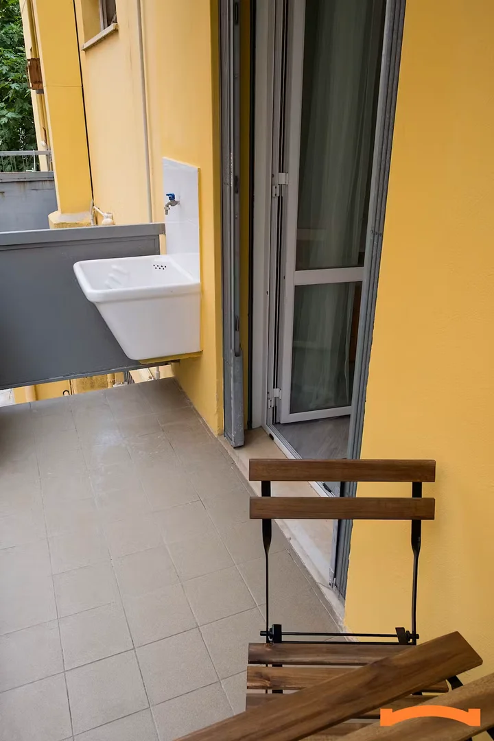 Habitación estudiantil amplia y cómoda en 