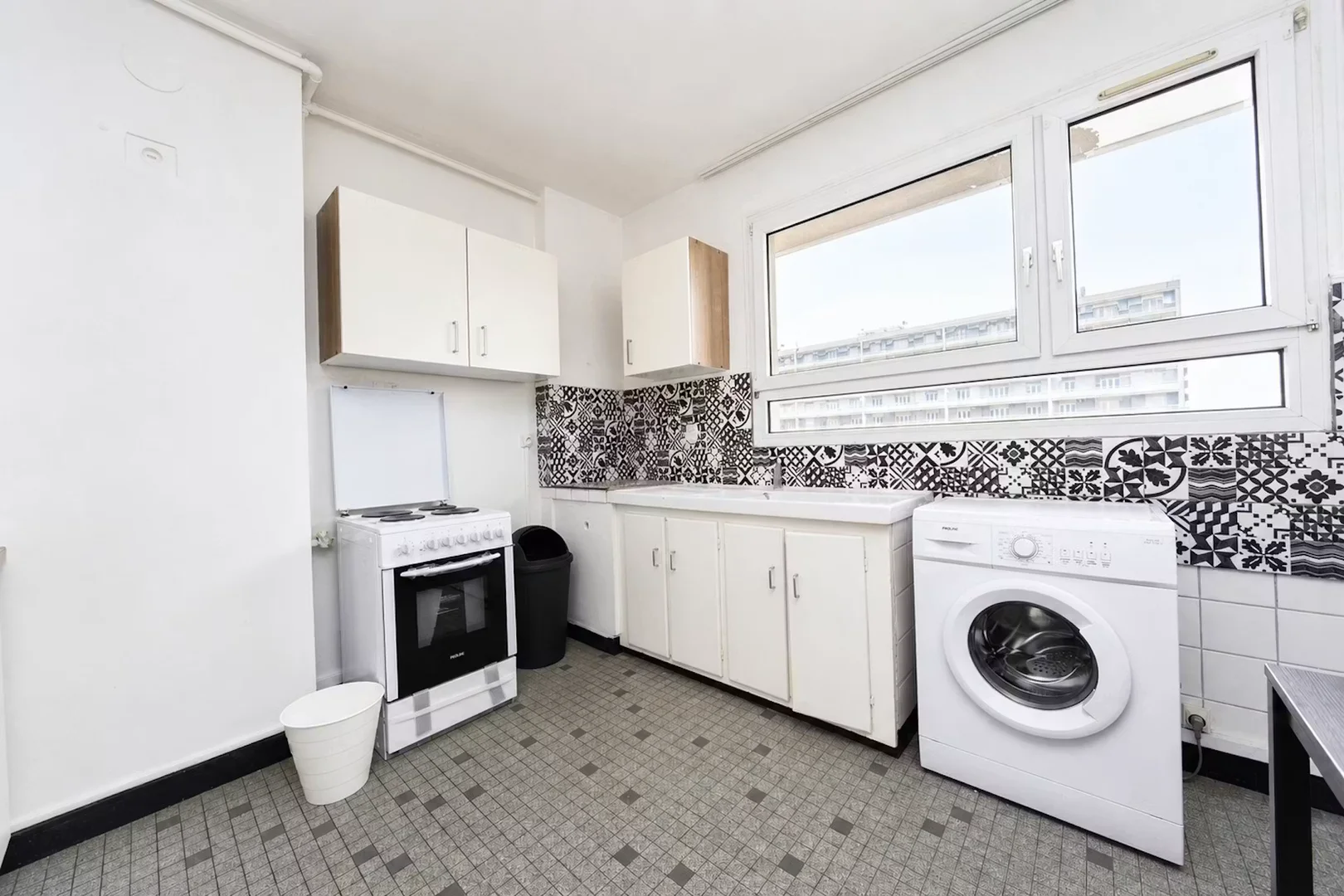 Student-friendly room in  with modern amenities