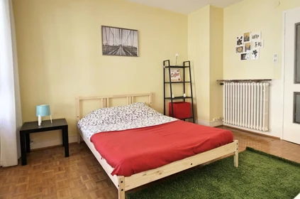 Renting rooms by the month in Strasbourg