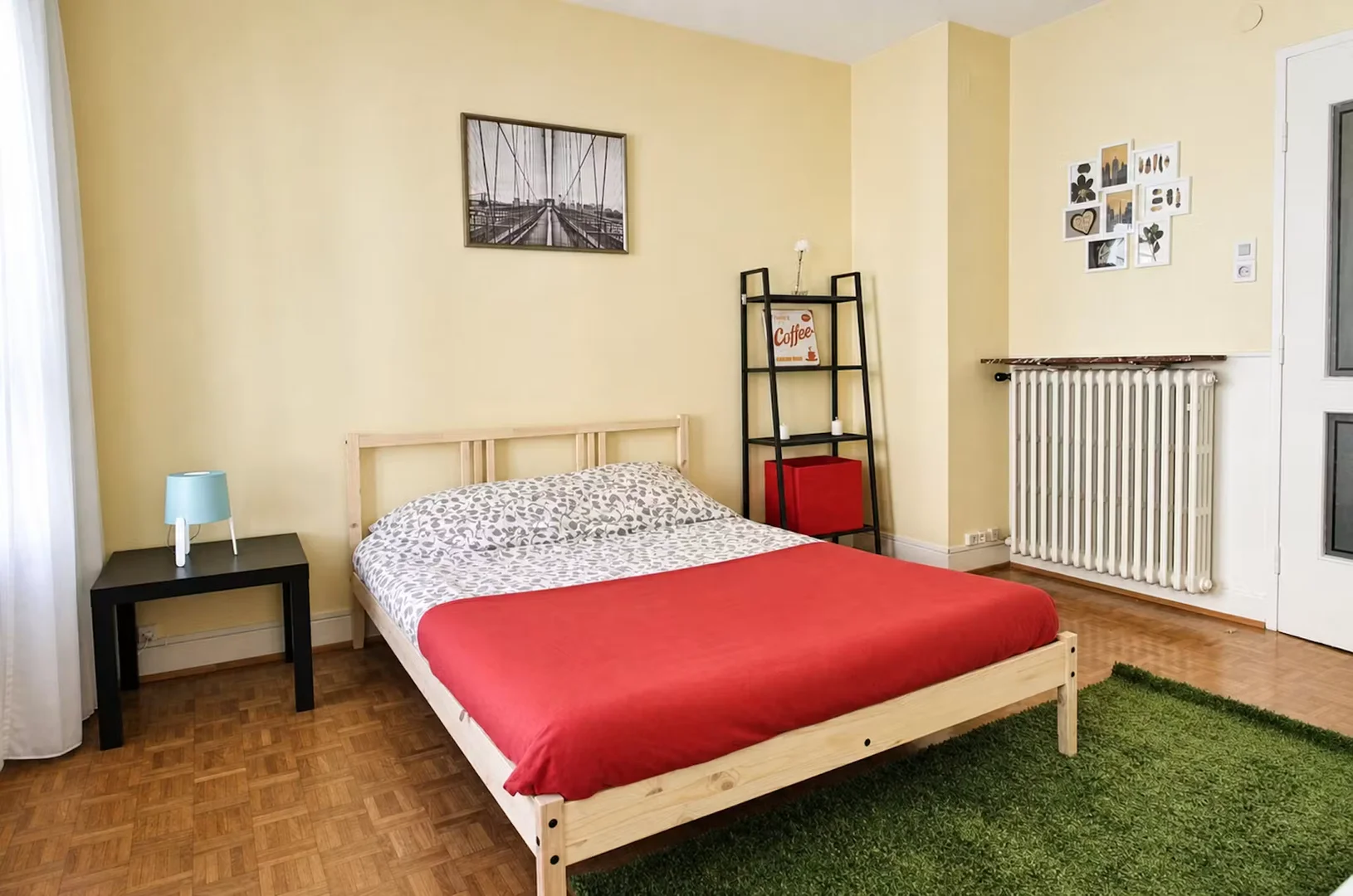 Habitación asequible para estudiantes con buena iluminación en 