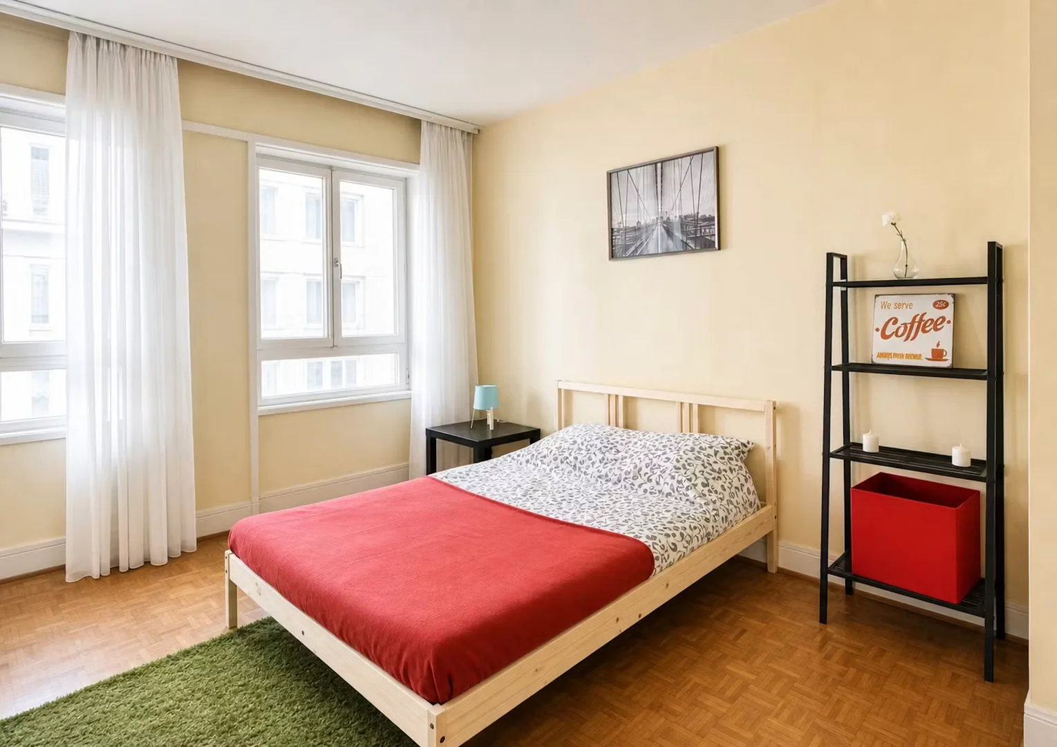 Habitación en apartamento estudiantil en alquiler en , completamente amueblado