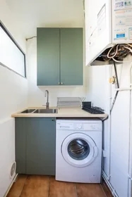 Quarto privado em Rue Bonnefin, La Bastide, imagem 9 de 10