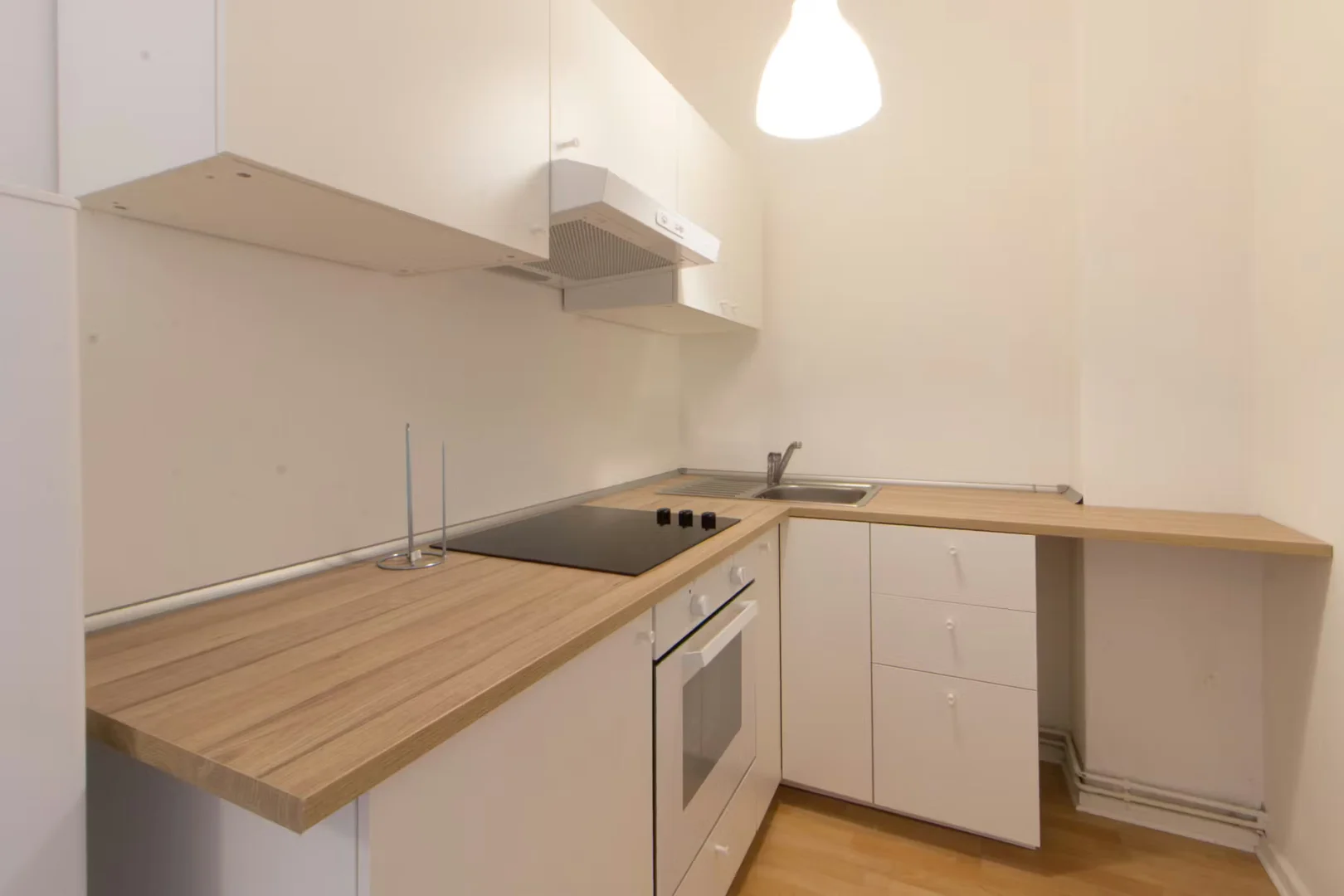 Habitación estudiantil amplia y cómoda en 