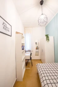 Habitación en alquiler con cama doble Udine