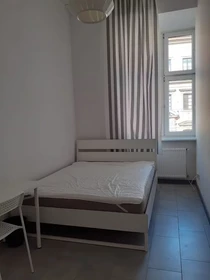 Quarto para alugar com cama de casal em Krakow