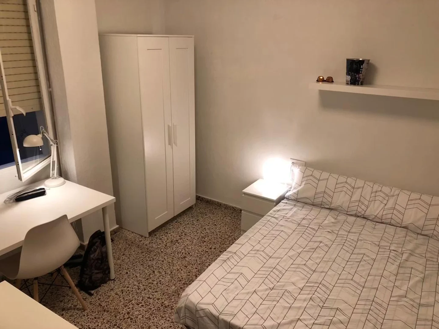  bölgesinde konforlu ve ferah öğrenci odası