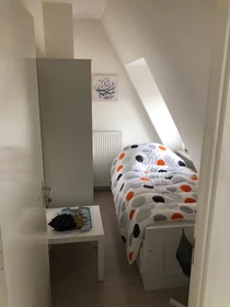 Cheap private room in Rotterdam