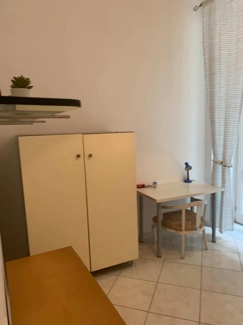 Affordable room for students with ample lighting in