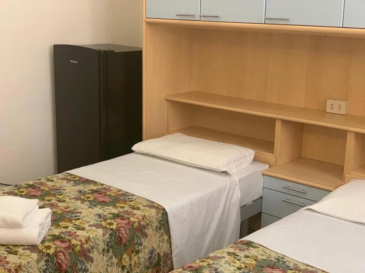 Shared room in 3-bedroom flat Siena
