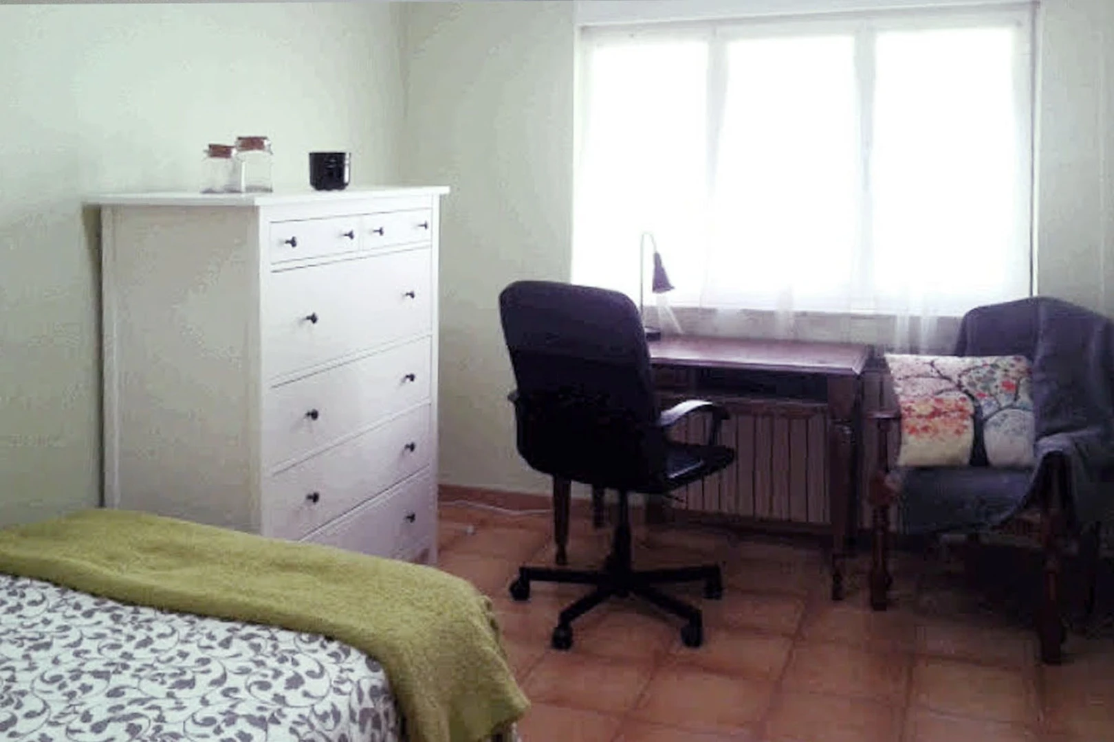 Oviedo de aylık kiralık oda