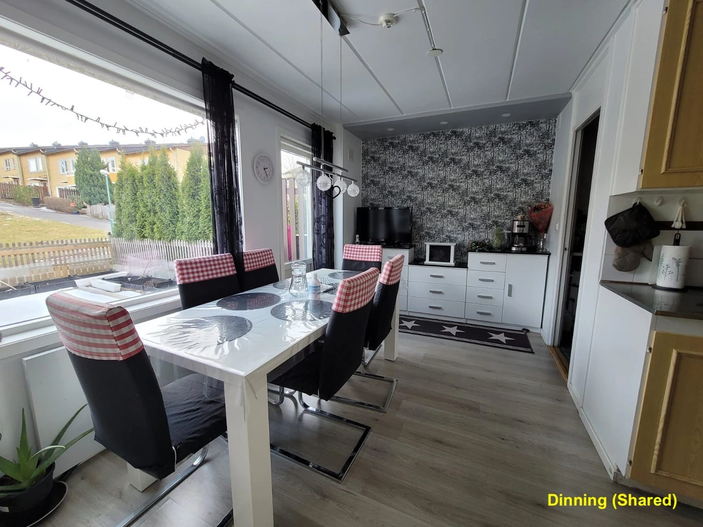 Stockholm de ortak bir dairede kiralık oda