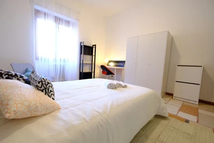 Quarto para alugar num apartamento partilhado em Sassari