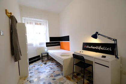 Room for rent with double bed Sassari