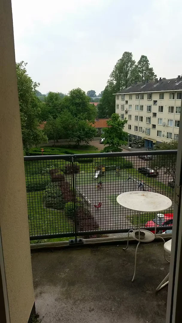 Helles und luftiges Studentenzimmer mit einfachem Zugang zur Universität in 