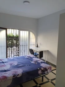 Chambre à louer dans un appartement en colocation à Granada