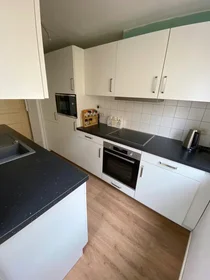 Privatzimmer in der Rue Louis Hap, Saint-Pierre, bild 8 von 10