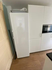 Privatzimmer in der Rue Louis Hap, Saint-Pierre, bild 9 von 10