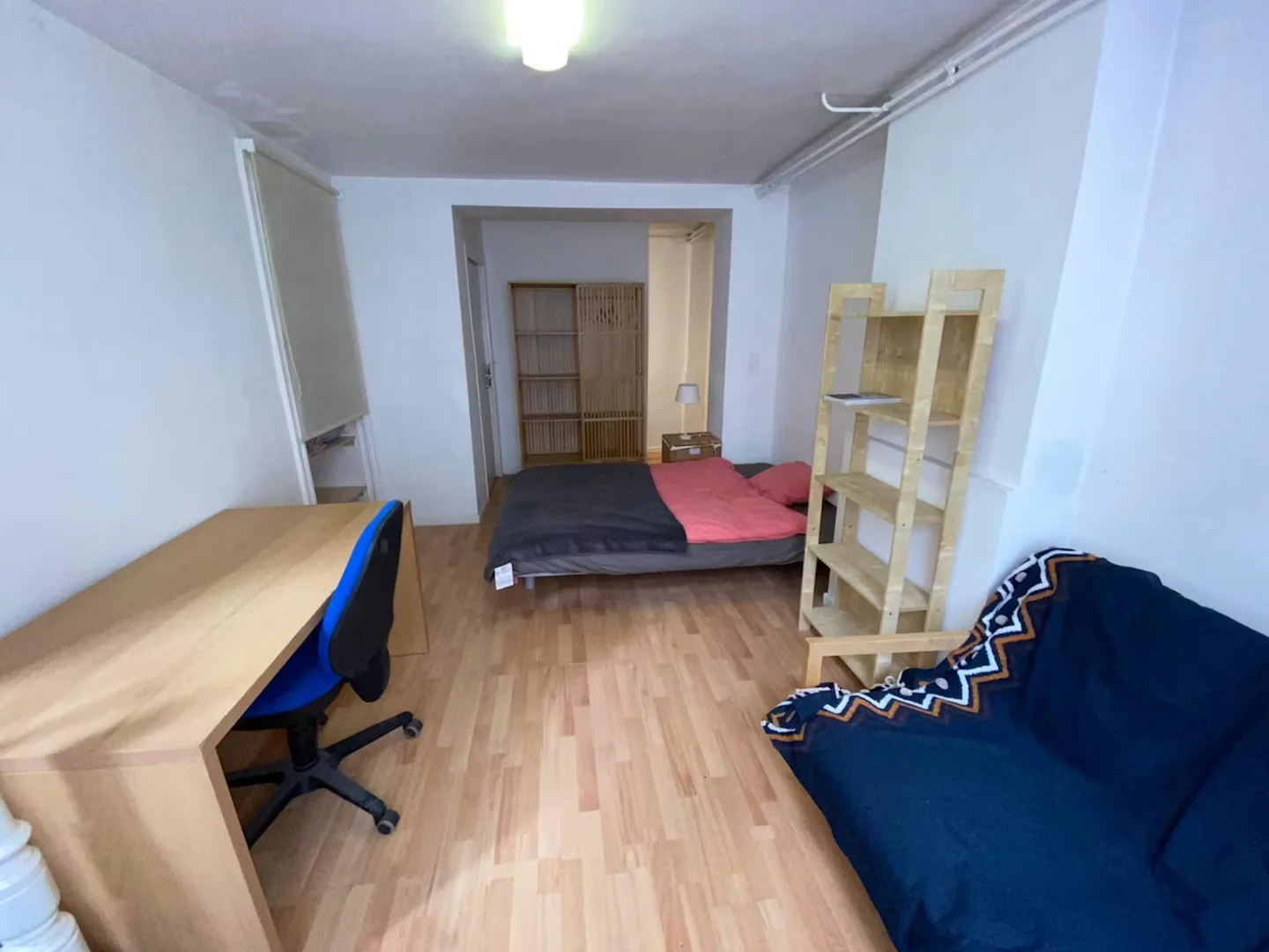 Helles und luftiges Studentenzimmer mit einfachem Zugang zur Universität in 