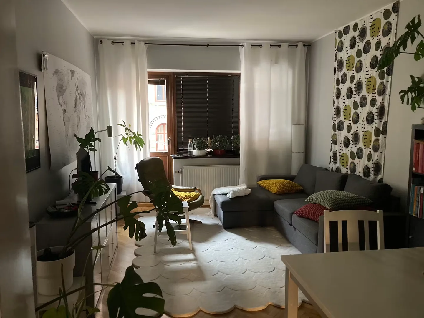 Habitación para estudiantes en  con área de estudio y facilidades compartidas