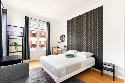 Privatzimmer in der Rue Victor Hugo, , bild 1 von 8