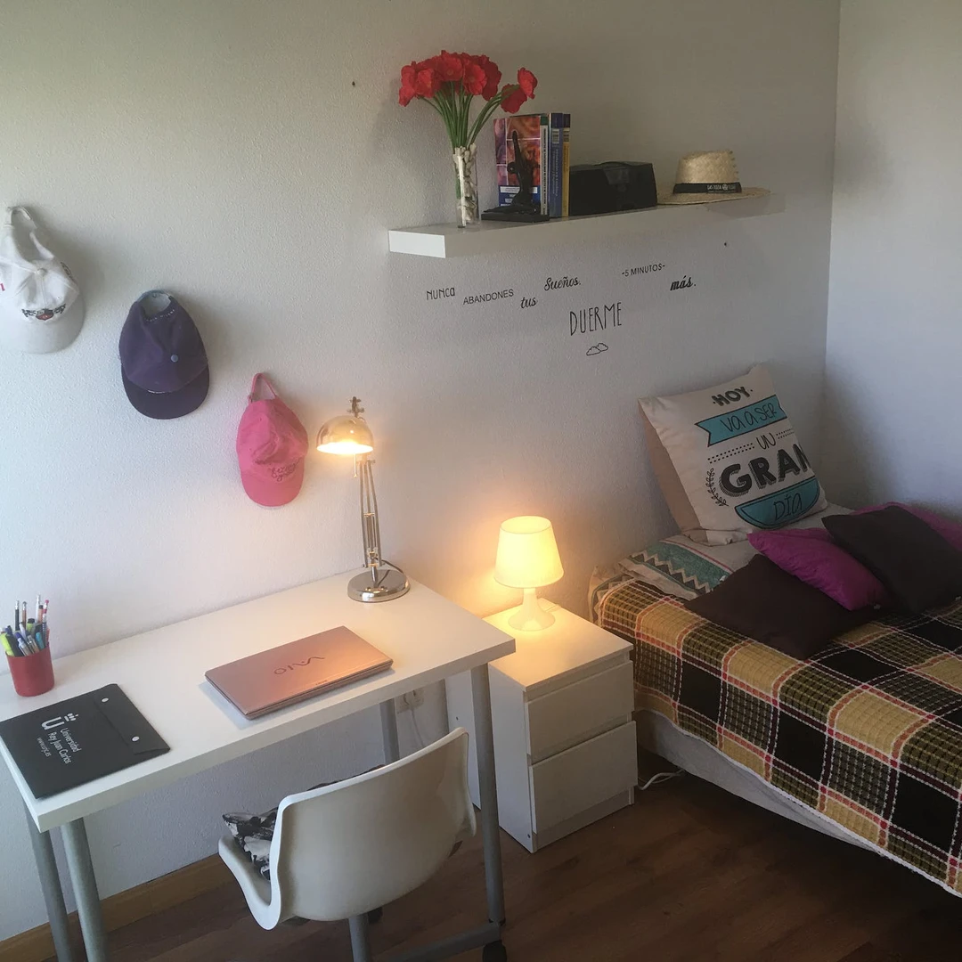 Room for rent in a shared flat in leganes