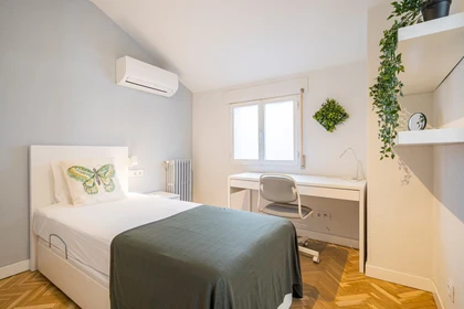 Quarto barato em Madrid