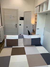 Quarto para alugar num apartamento partilhado em Torino