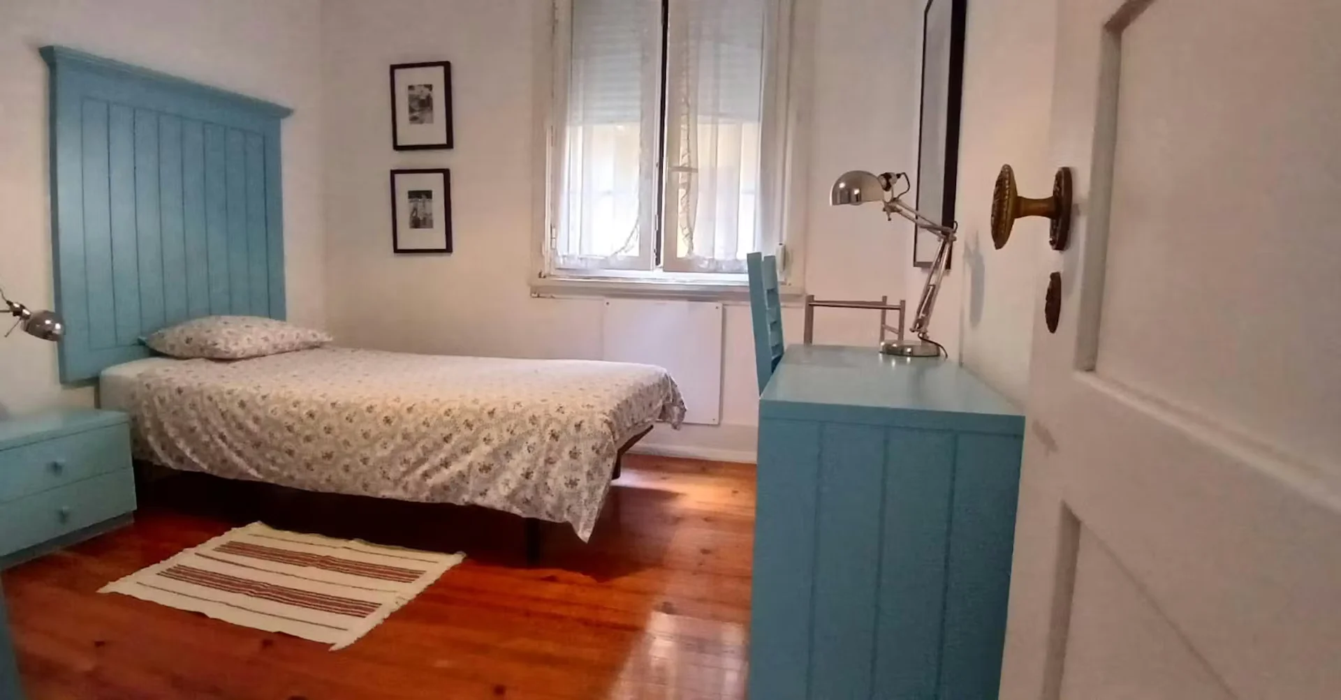 Zimmer in Studentenwohnung in  zu vermieten, voll möbliert