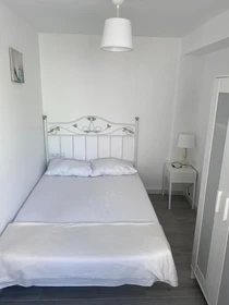 Habitación privada barata en Malaga